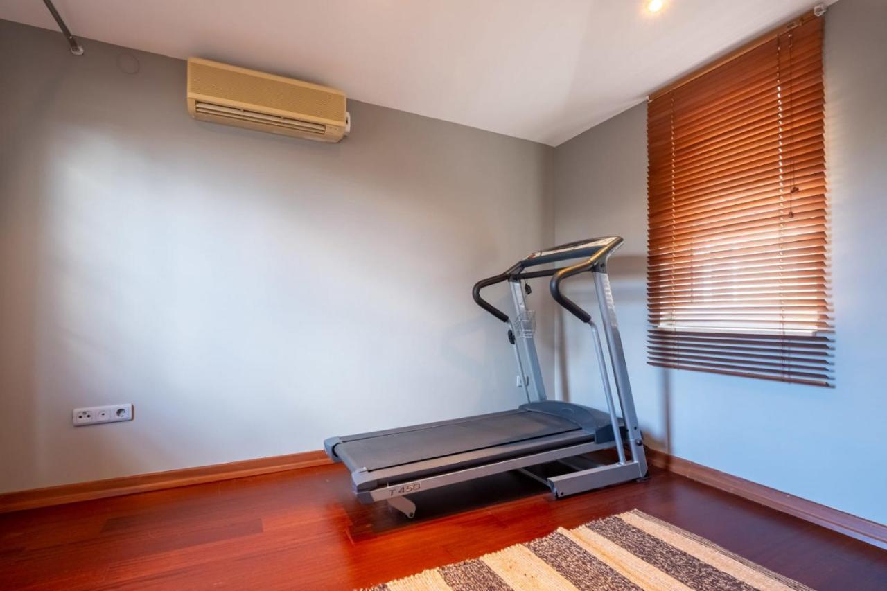 Flat With Terrace Near Istiklal Street Leilighet Istanbul Eksteriør bilde